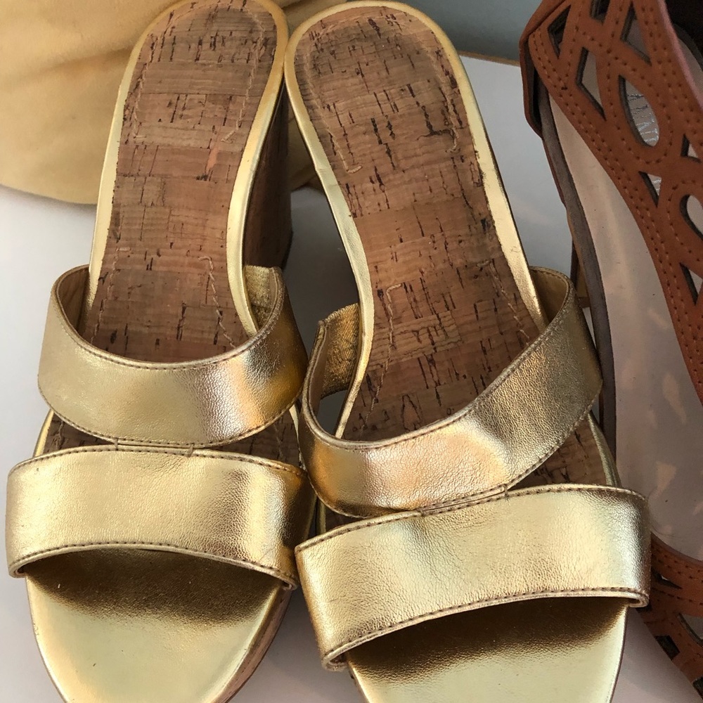 7.5 women’s heal wedge summer sandal - Picture 2 of 7